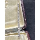 18ct GOLD DIAMOND SET BROOCH - 4.77 GRAMS