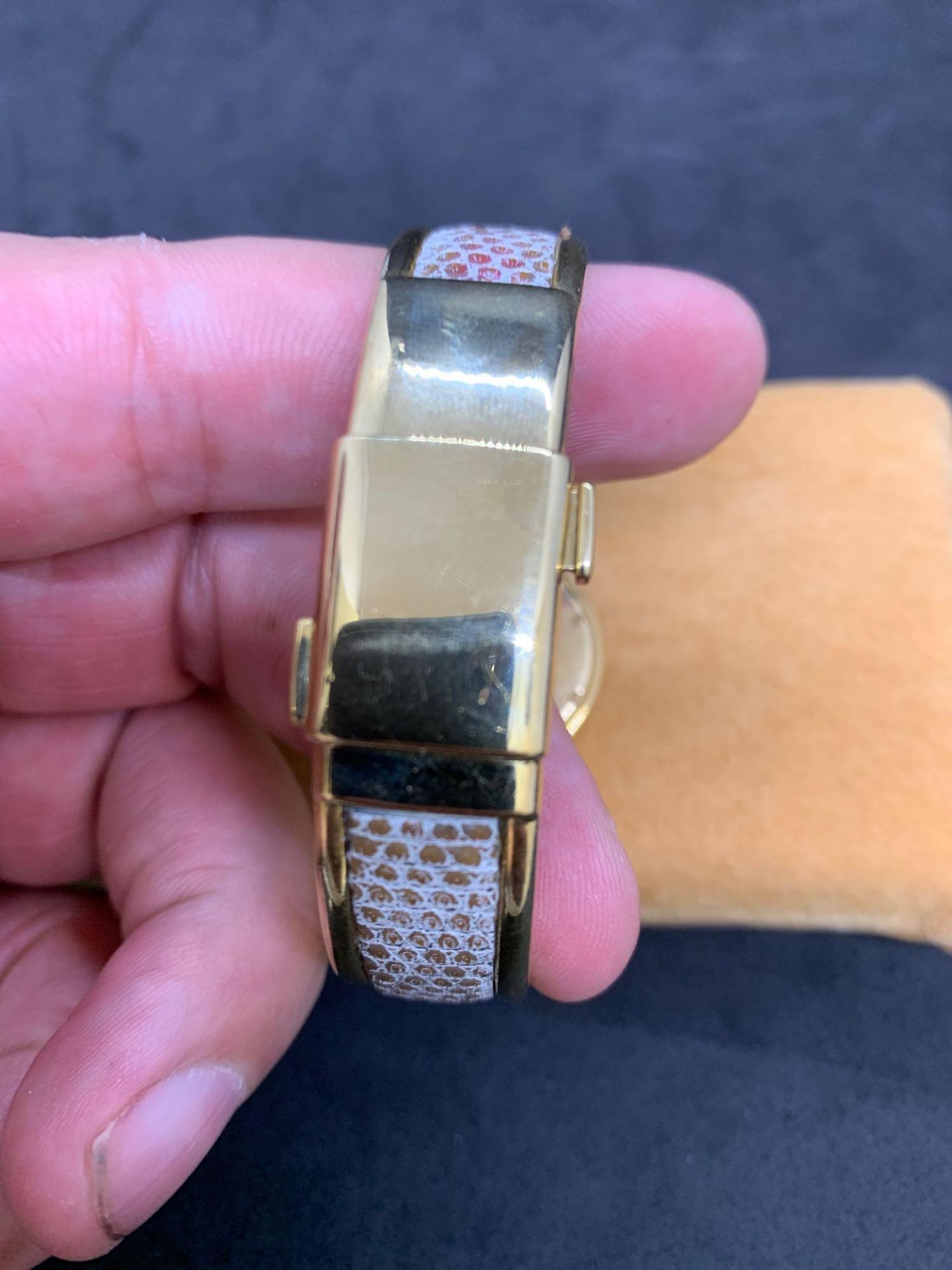 Unusual Cartier Ladies 18ct Gold Watch - Diamond Set - 62g - Image 4 of 12