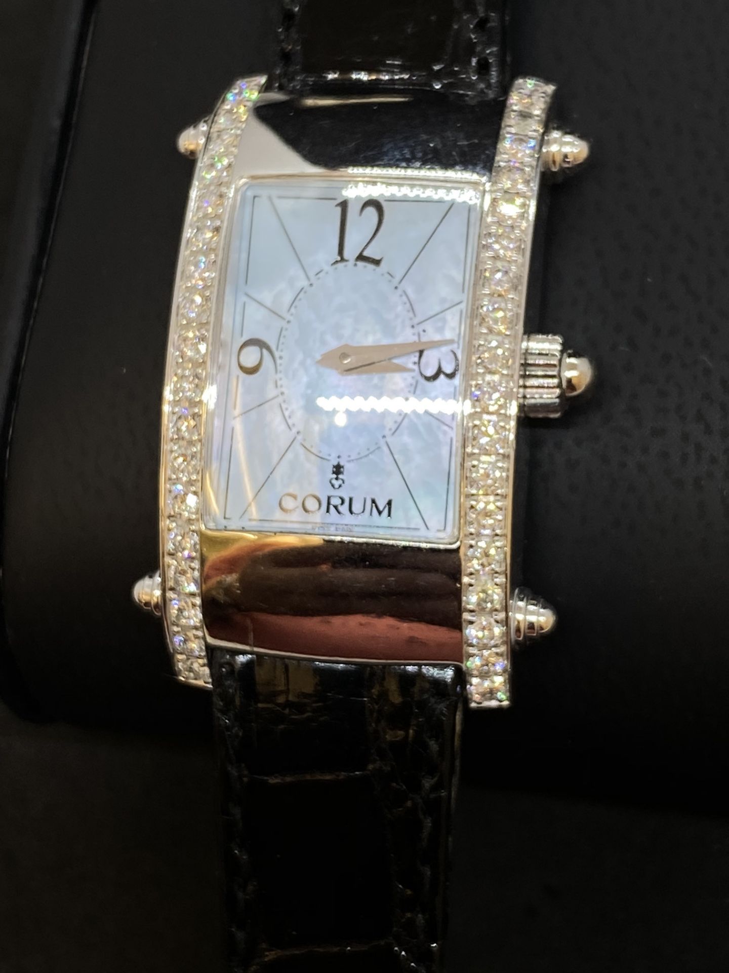 LADIES CORUM 18ct GOLD WATCH SET WITH 2.00ct OF G/VVS DIAMONDS - Image 4 of 10