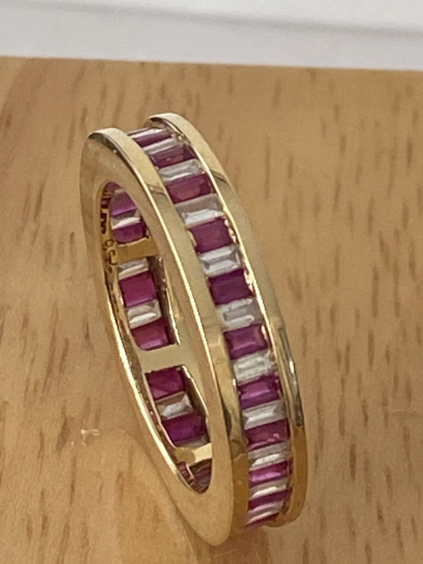 18ct YELLOW GOLD 1.00ct RUBY & 1.00ct DIAMOND FULL ETERNITY RING - Image 4 of 4