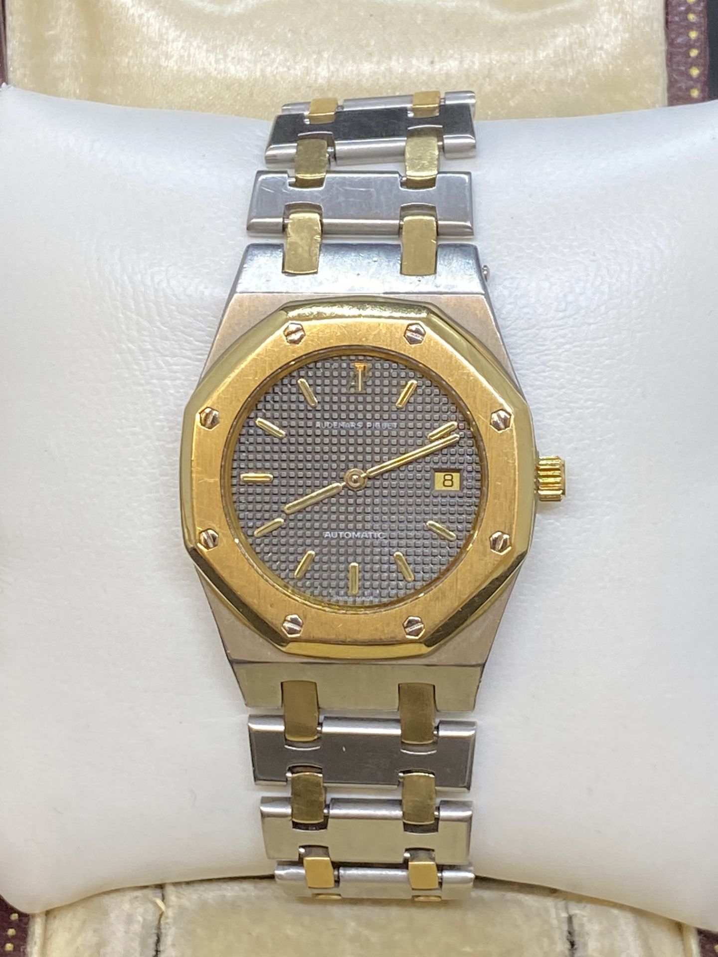 33mm STEEL & GOLD AUDEMARS PIQUET ROYAL OAK WATCH - Image 4 of 10