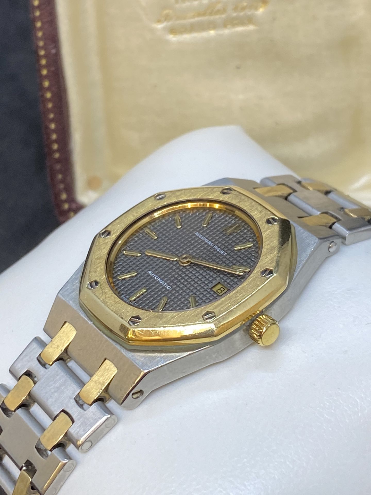 33mm STEEL & GOLD AUDEMARS PIQUET ROYAL OAK WATCH - Image 3 of 10