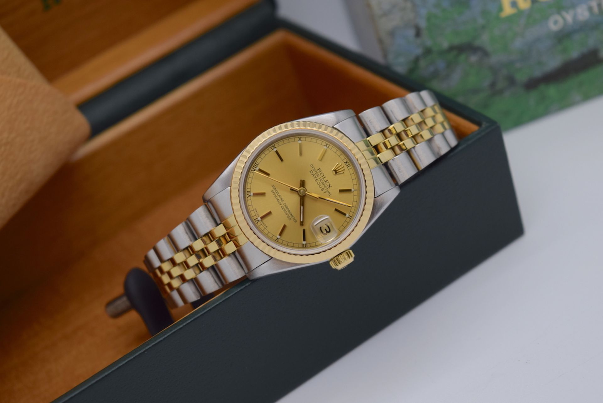 Rolex Datejust 'Champagne' Ref. 68273 31mm (Mid-size) - Steel/ 18ct Yellow Gold Bezel/ Crown Model - Image 4 of 4