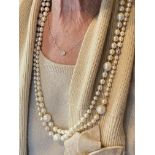 CULTURED & SOUTH SEA PEARL NECKLACE WITH 18ct GOLD CLASP