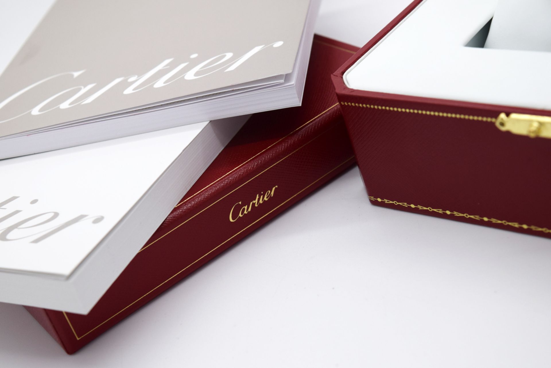 Cartier 'Love' Diamond Watch - WE800131 - White Gold and Diamonds - Box and Papers! - Image 11 of 12