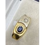 SAPPHIRE & DIAMOND RING TESTED AS 18ct GOLD 7.8 GRAMS