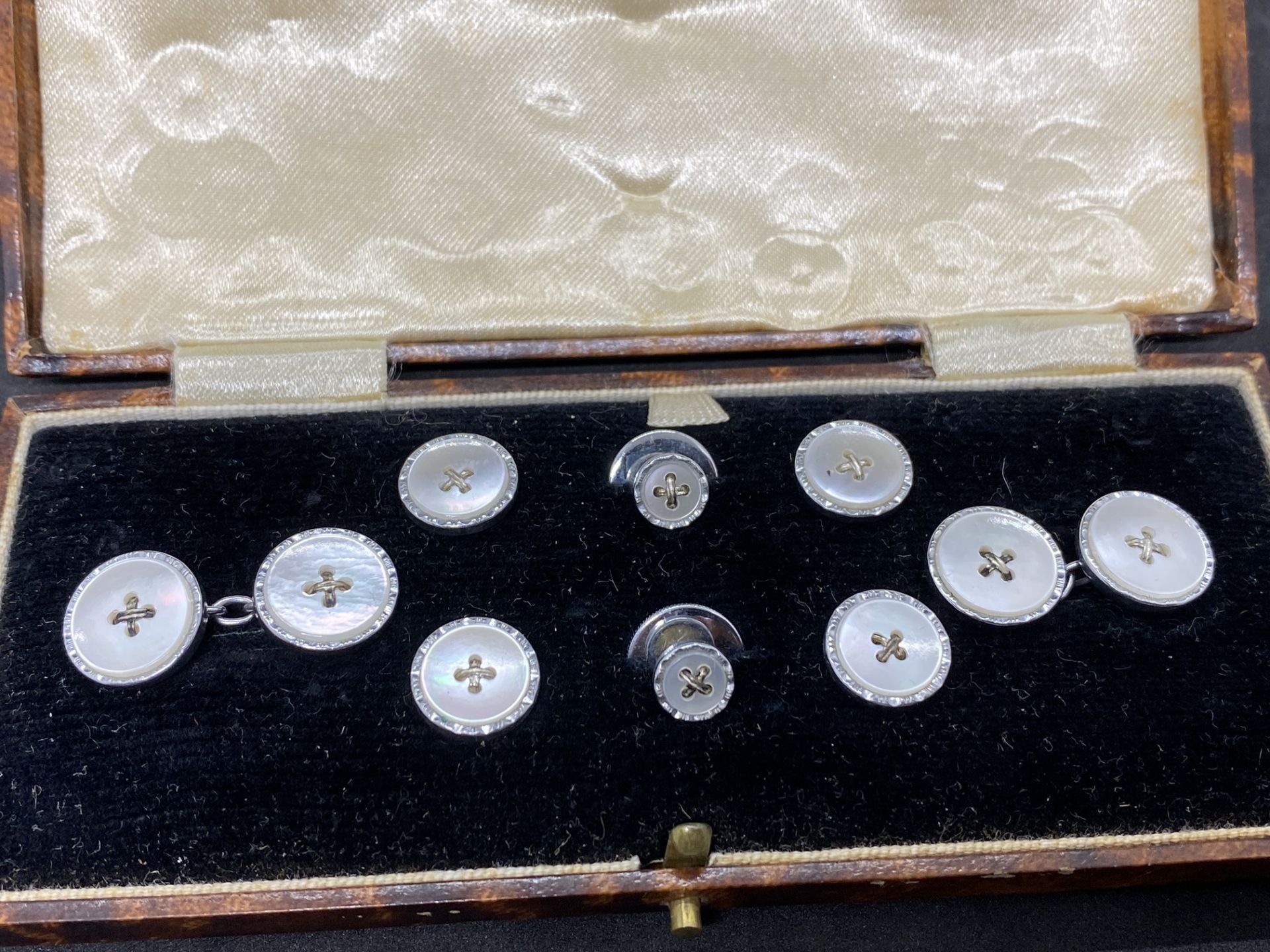 VINTAGE BOXED CUFFLINK SET INC BOX - Image 4 of 4