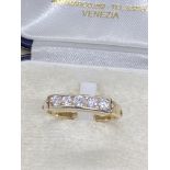 5 STONE DIAMOND RING SET IN YELLOW & WHITE METAL TESTED AS 9ct GOLD & SILVER