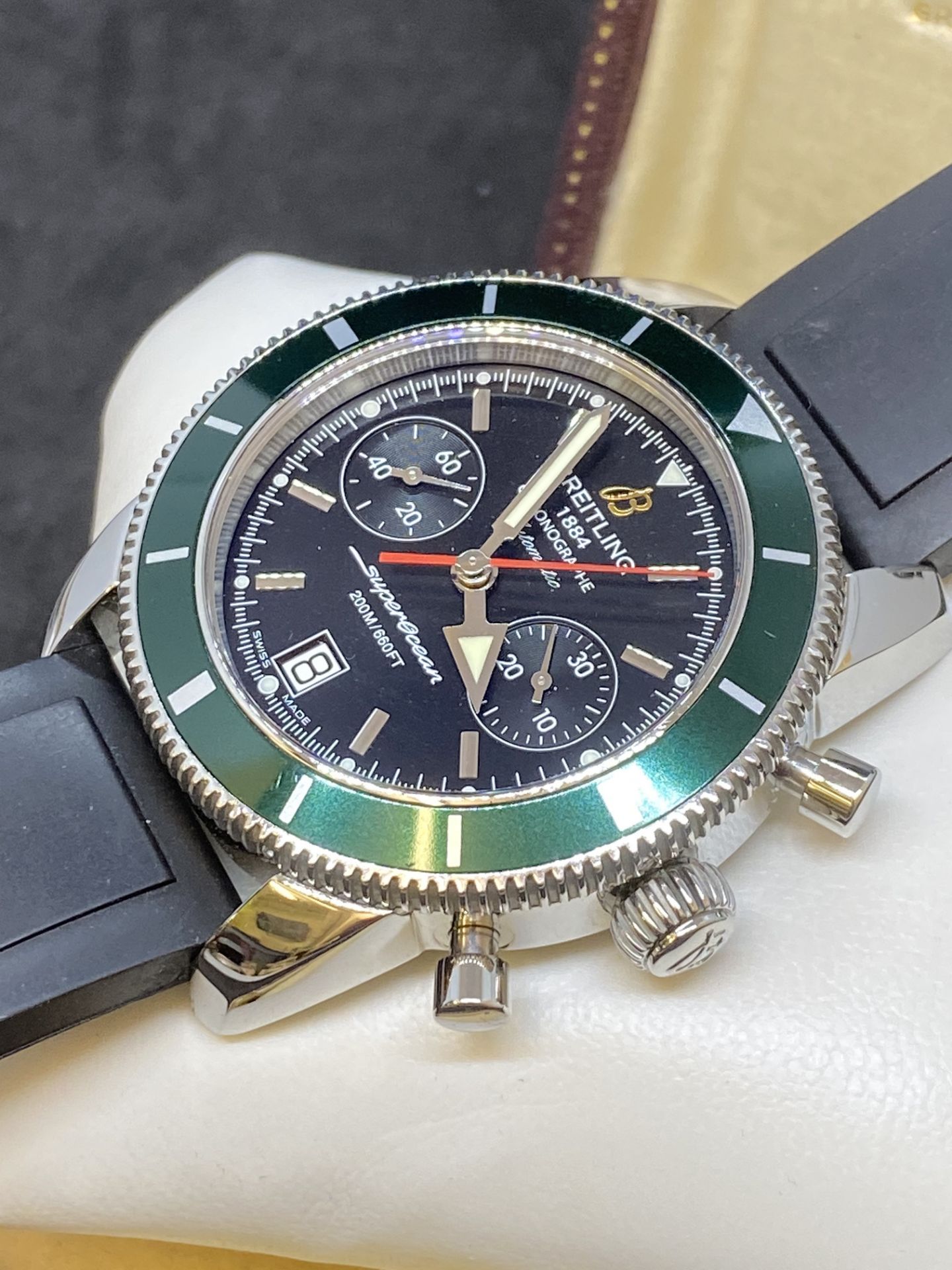 Breitling SuperOcean Heritage 44 Rare Green Bezel Chronograph Watch A23370 WITH BOX - Image 5 of 13