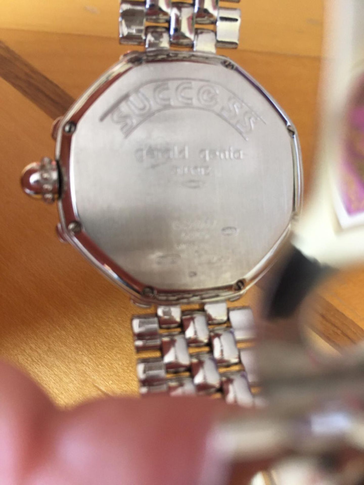 RARE GERALD GENTA SOLID PLATINUM WATCH  COMES WITH 25k VALUATION  171 GRAMS - Image 12 of 14