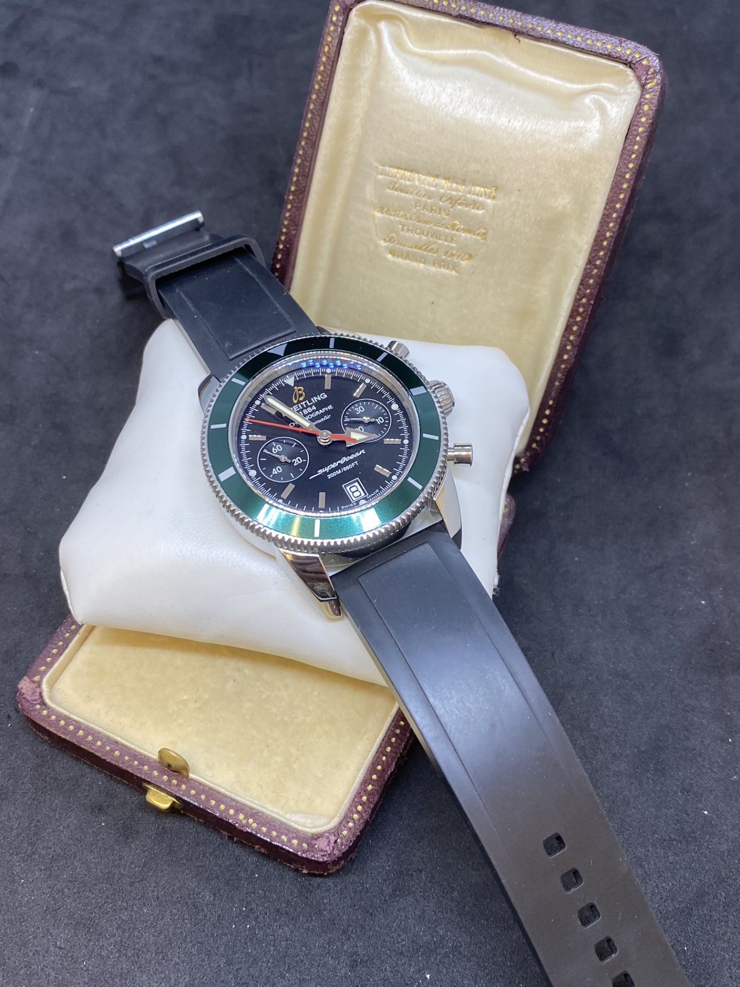 Breitling SuperOcean Heritage 44 Rare Green Bezel Chronograph Watch A23370 WITH BOX - Image 2 of 13