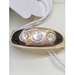 9ct ROSE GOLD 0.75ct 3 STONE DIAMOND SET RING - 9.7 GRAMS