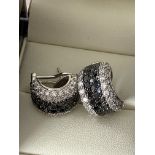 18ct WHITE GOLD 2.00ct BLACK & WHITE DIAMOND EARRINGS