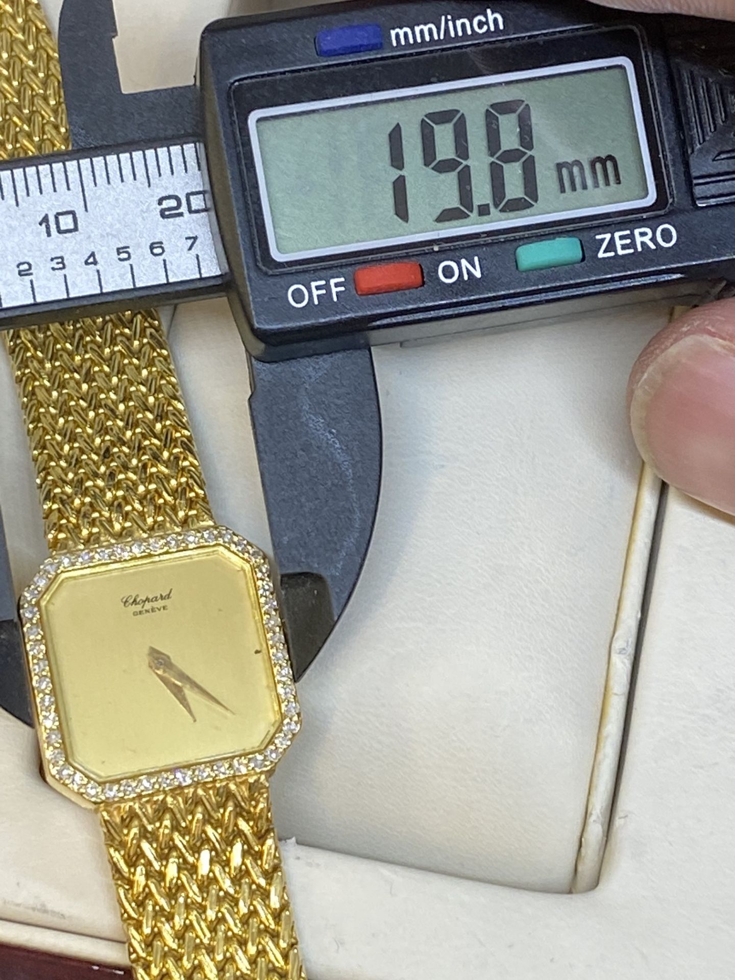 18ct GOLD CHOPARD DIAMOND SET WATCH 54 GRAMS - Image 7 of 8