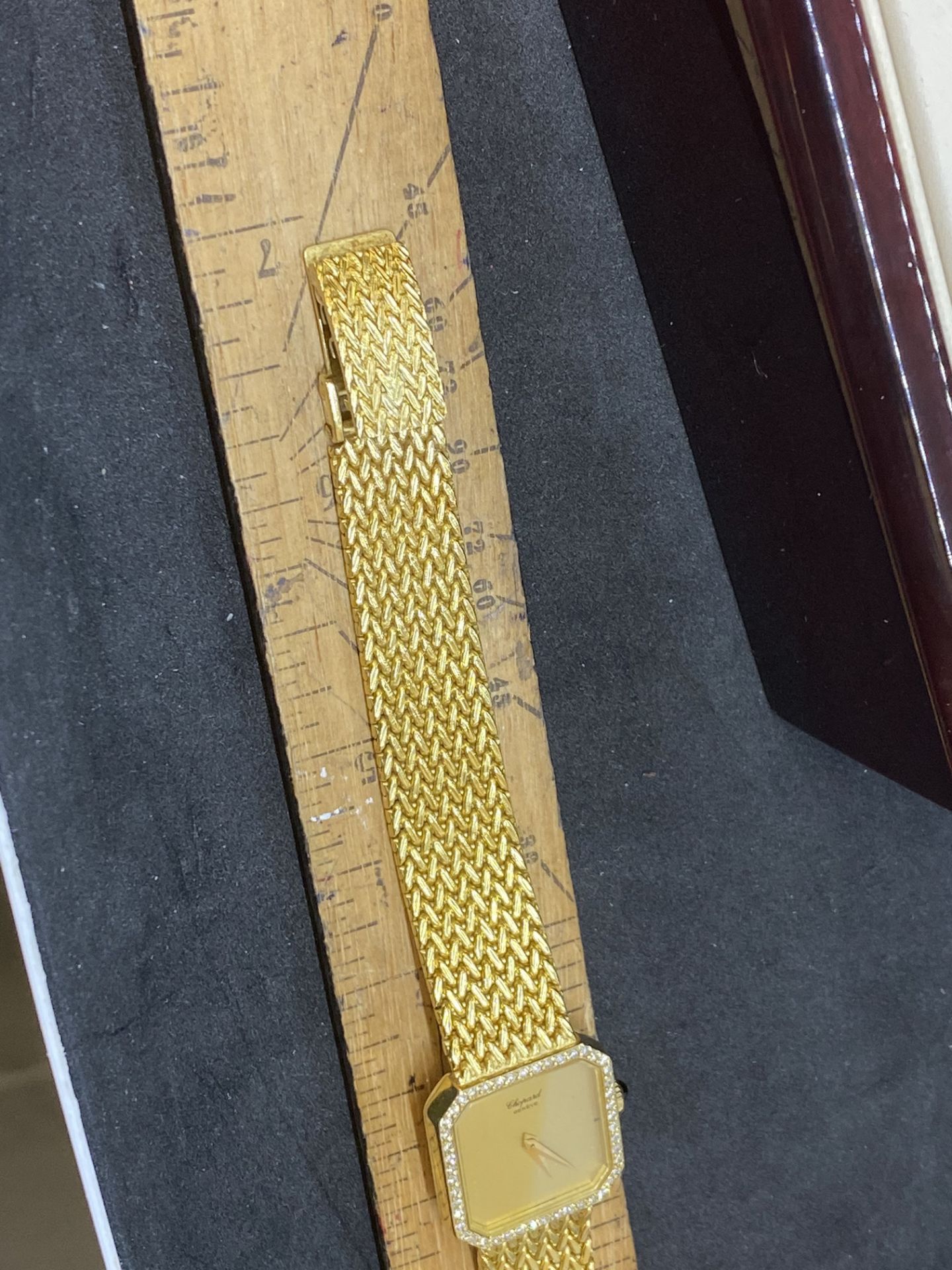 18ct GOLD CHOPARD DIAMOND SET WATCH 54 GRAMS - Image 8 of 8