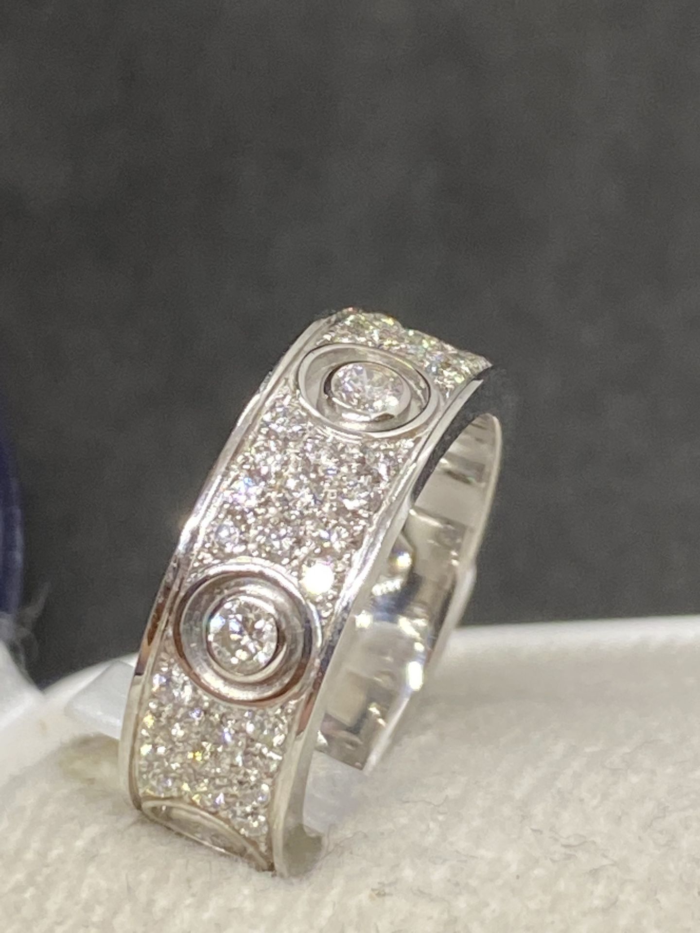 18ct WHITE DIAMOND RING MARKED CARTIER - Image 4 of 6