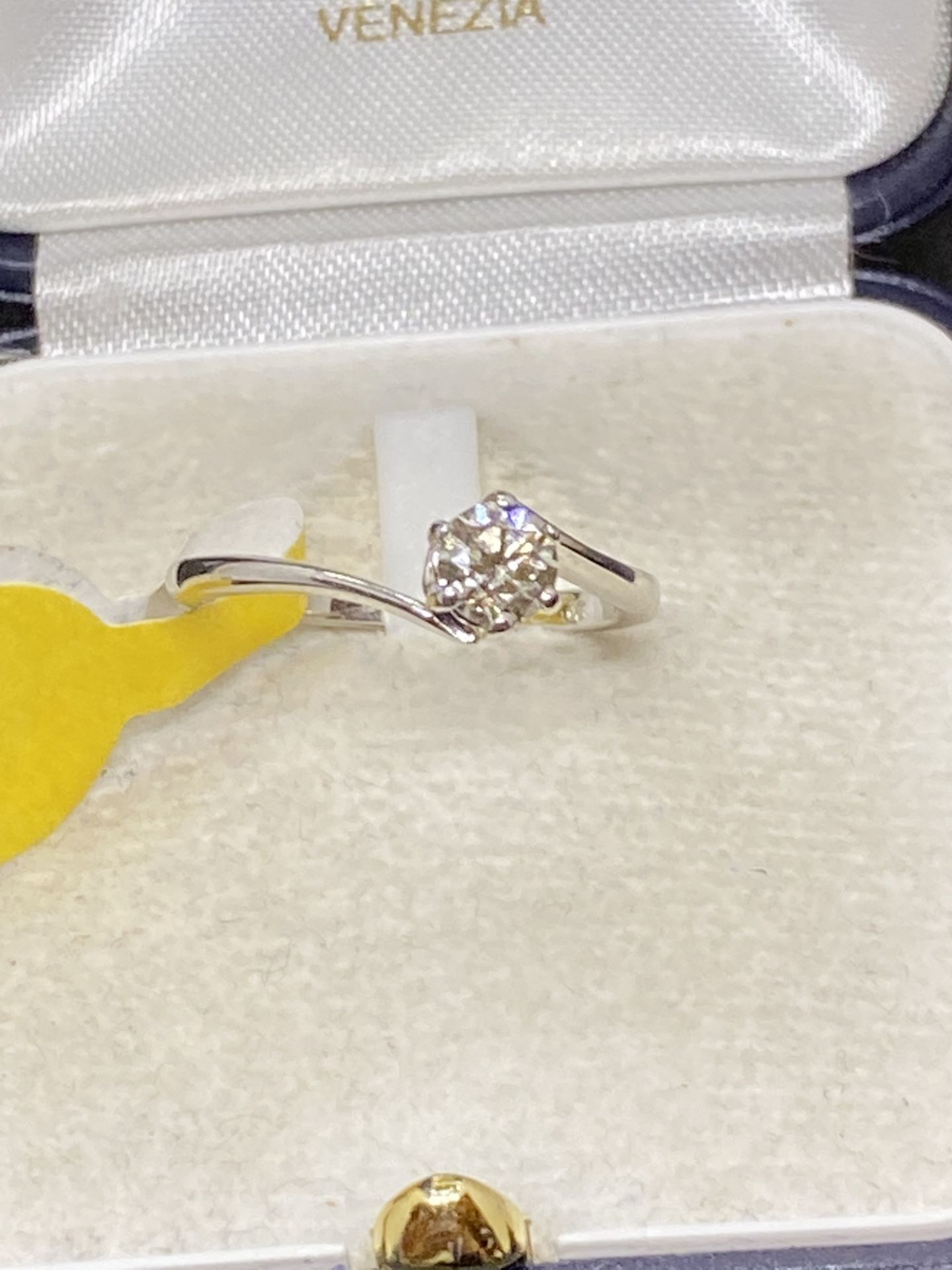 0.42ct L/VVS DIAMOND SOLITAIRE RING 18ct GOLD - Image 2 of 4