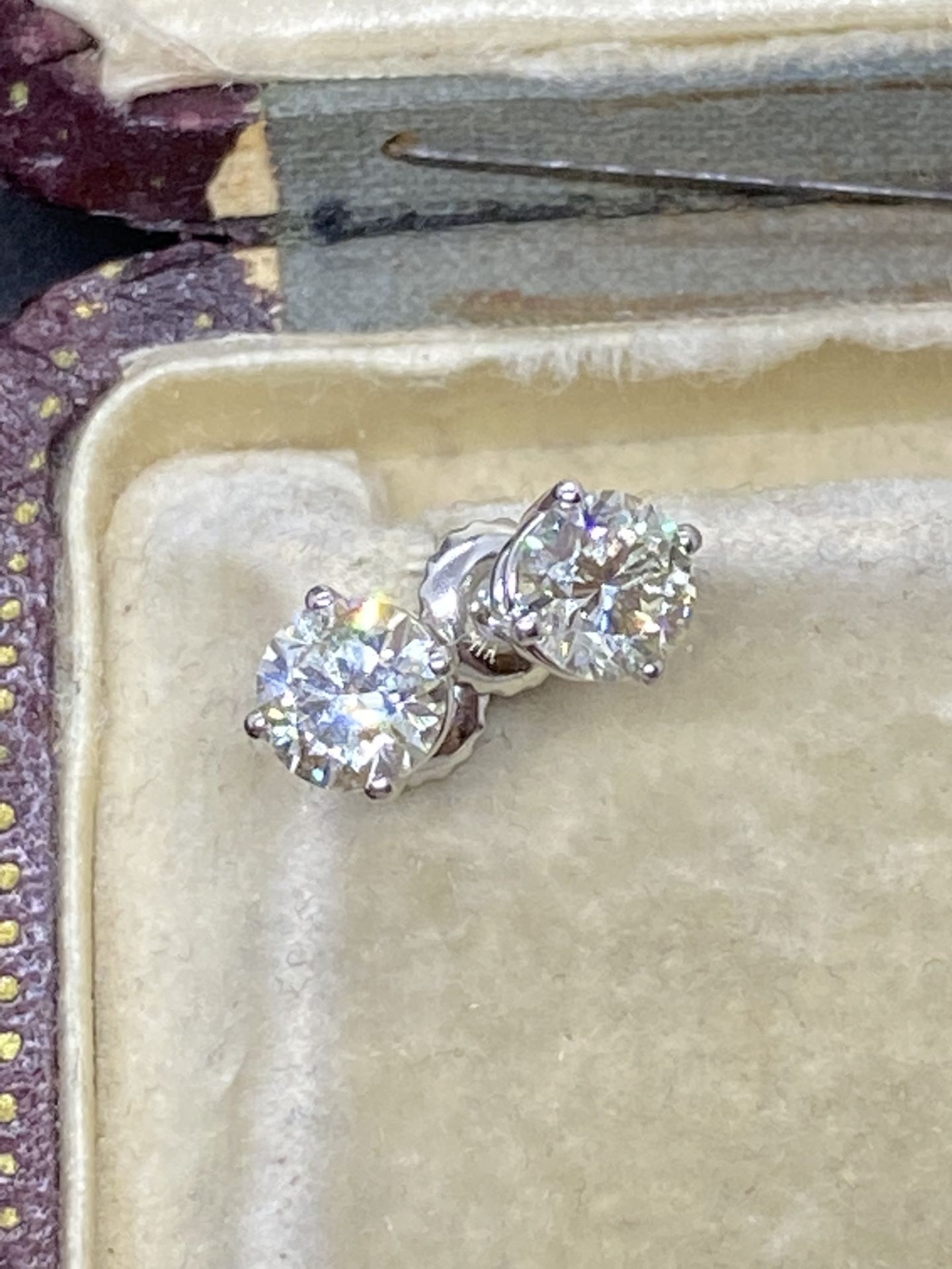 1.54ct DIAMOND SOLITAIRE EARRINGS SET IN 14ct WHITE GOLD - Image 2 of 7