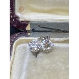 1.02ct DIAMOND SOLITAIRE EARRINGS SET IN 14ct WHITE GOLD