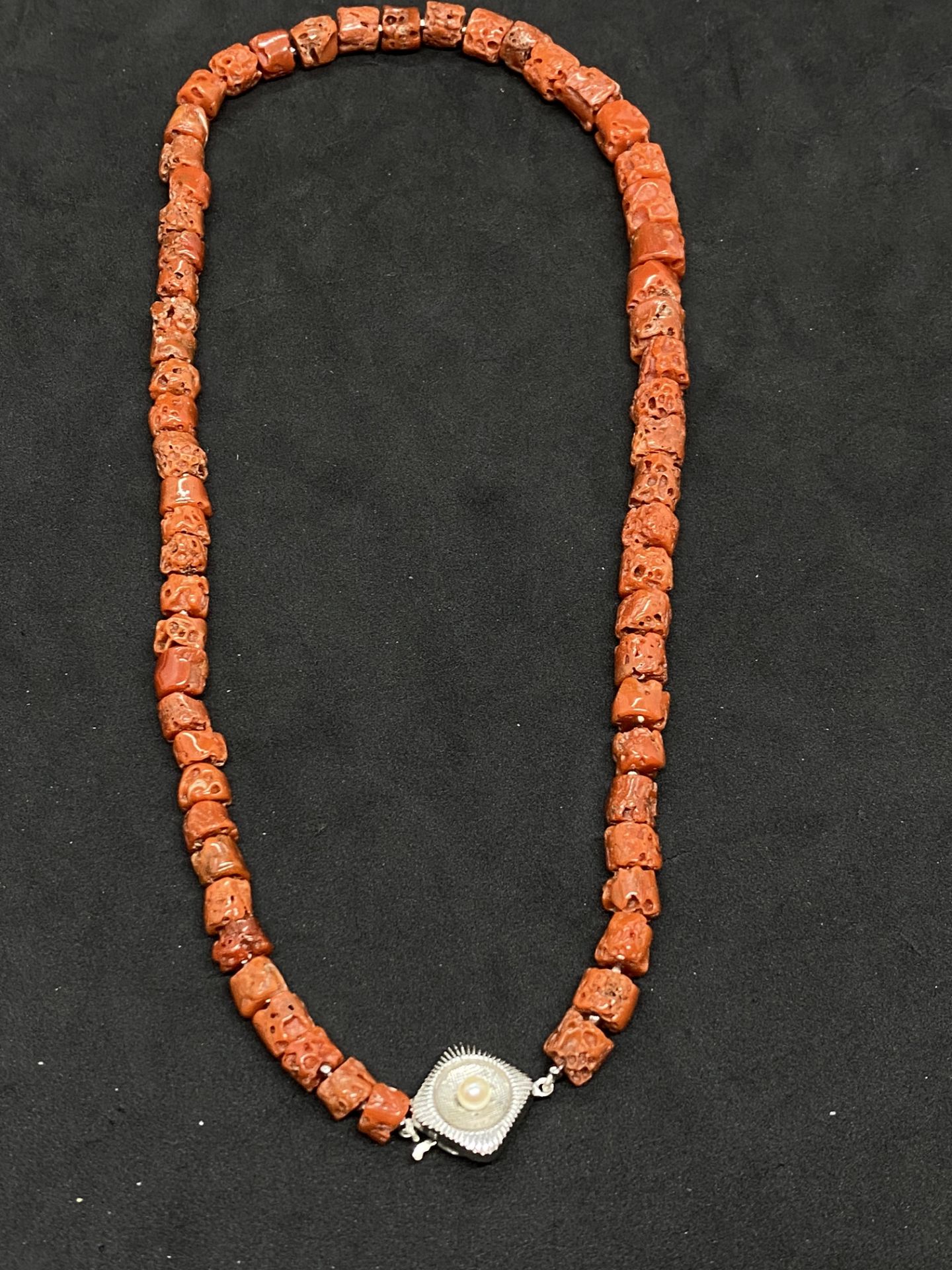CORAL NECKLACE WITH SILVER CLASP