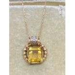18ct GOLD FRENCH CITRINE PENDANT WITH ROSE GOLD CHAIN