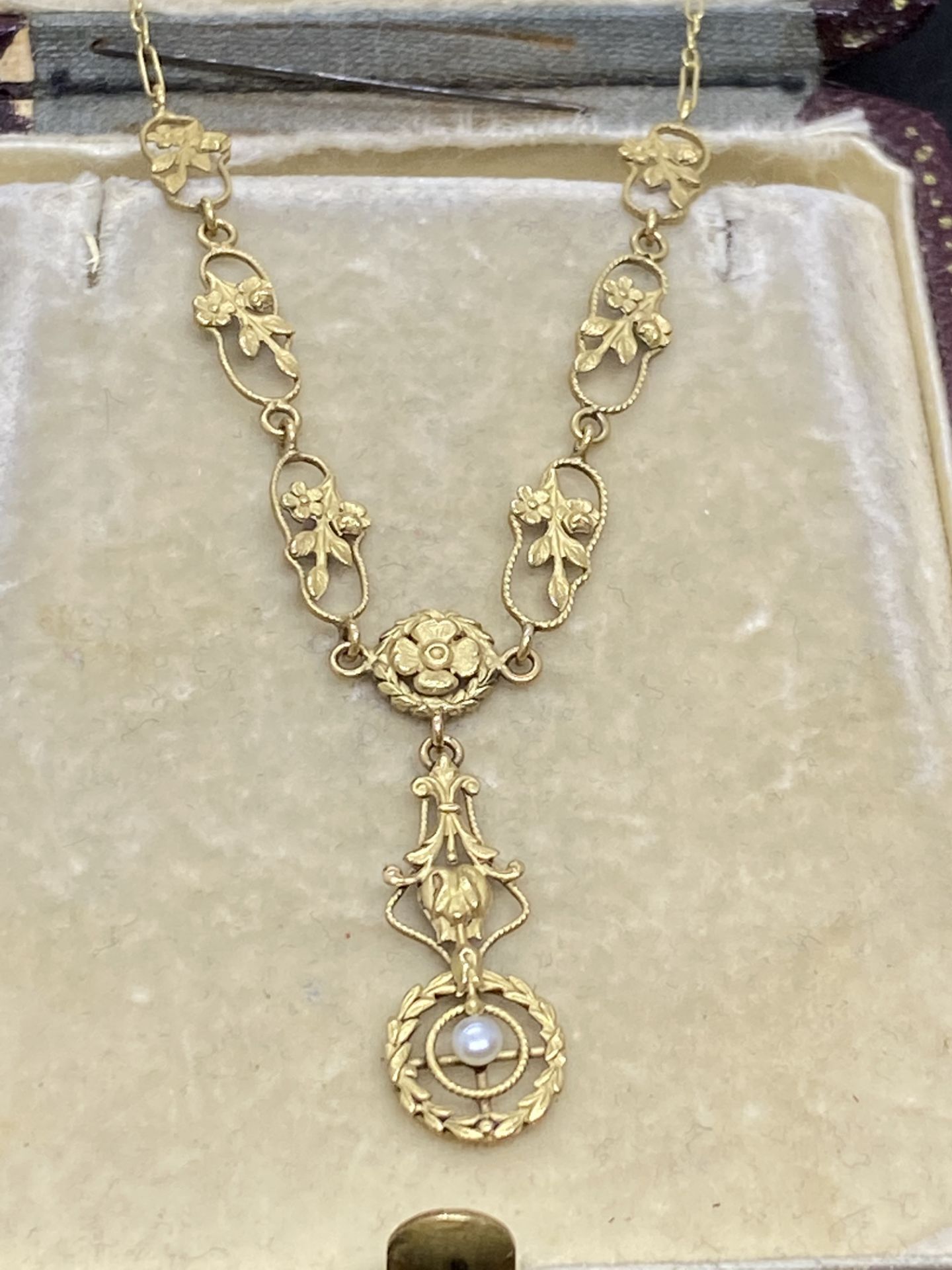 ANTIQUE FRENCH 18ct GOLD PENDANT SET WITH SEED PEARLS - Image 3 of 4