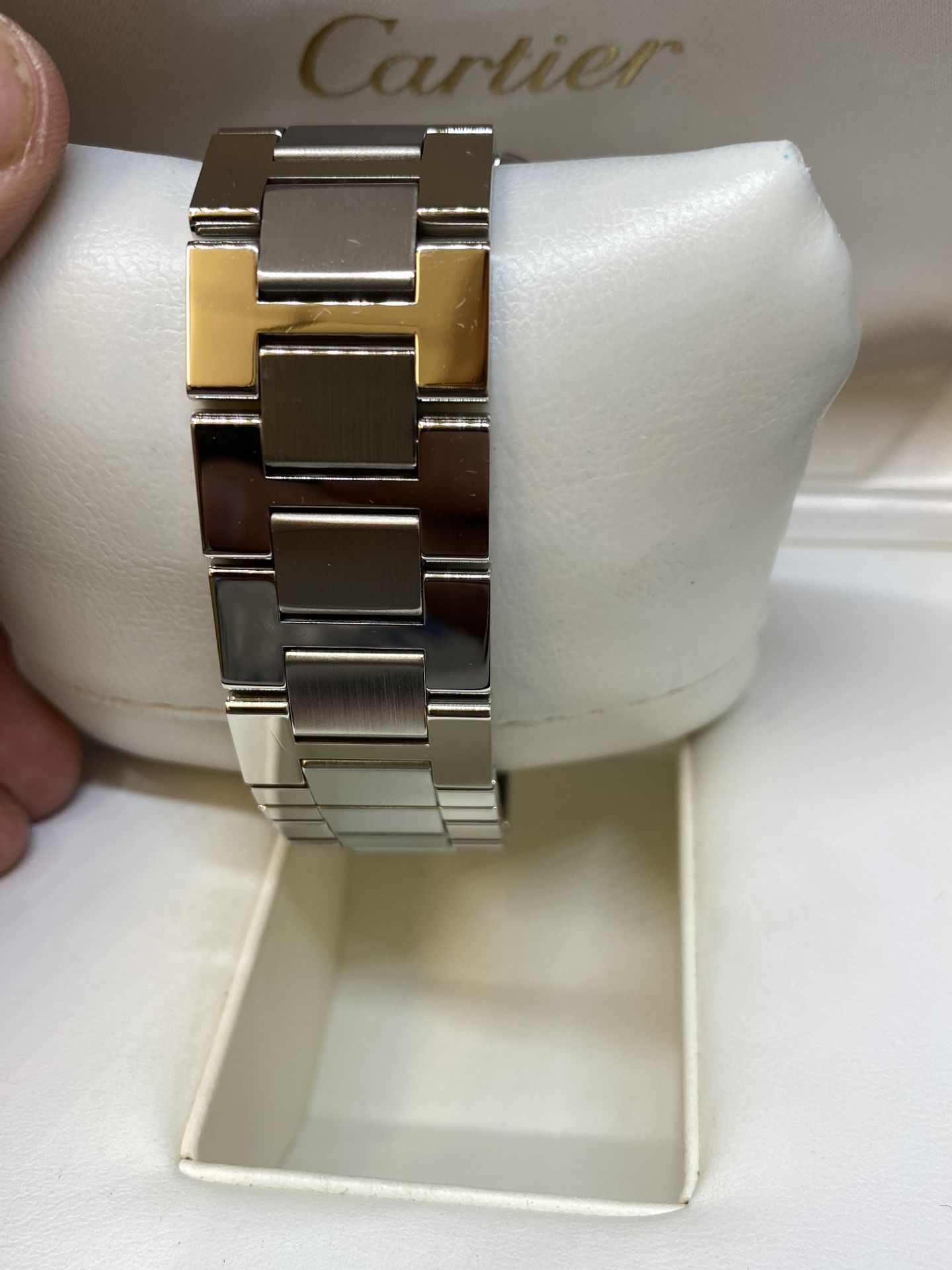 EXTRA LARGE CARTIER STAINLESS STEEL AUTOMATIC WATCH WITH BOX - Image 7 of 9