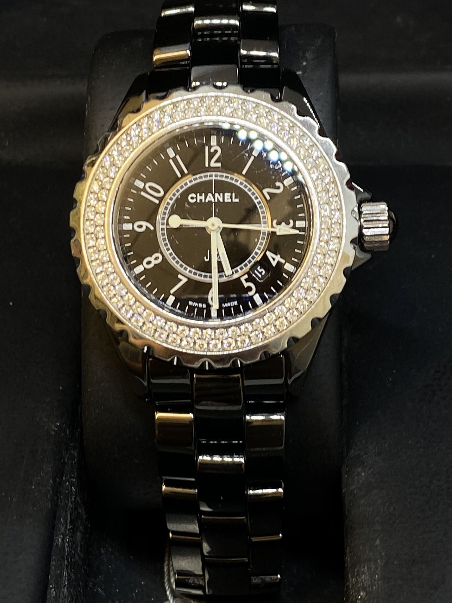 CHANEL J12 CERAMIC WATCH SET WITH DIAMOND BEZEL WITH BOX - Image 4 of 12