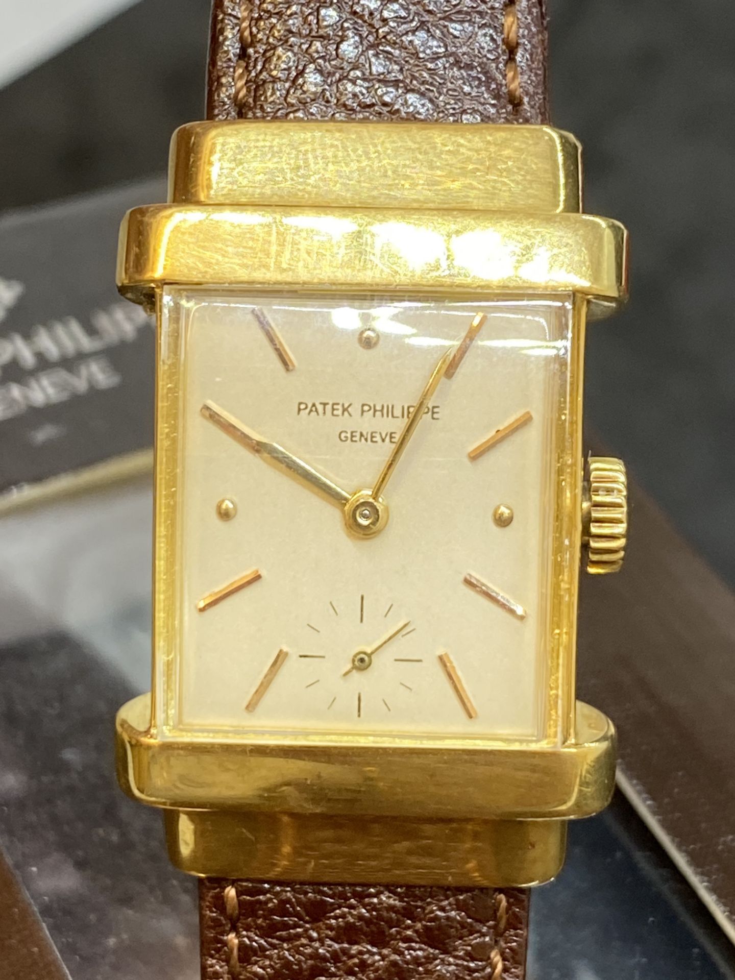 PATEK PHILIPPE 18ct GOLD WATCH WITH PATEK SERVICE BOX - Image 5 of 10