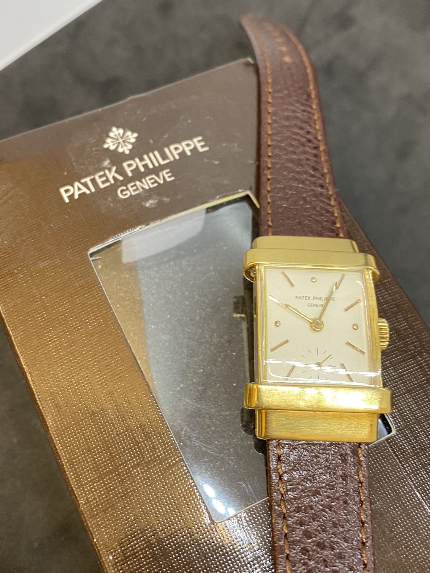 PATEK PHILIPPE 18ct GOLD WATCH WITH PATEK SERVICE BOX - Image 3 of 10