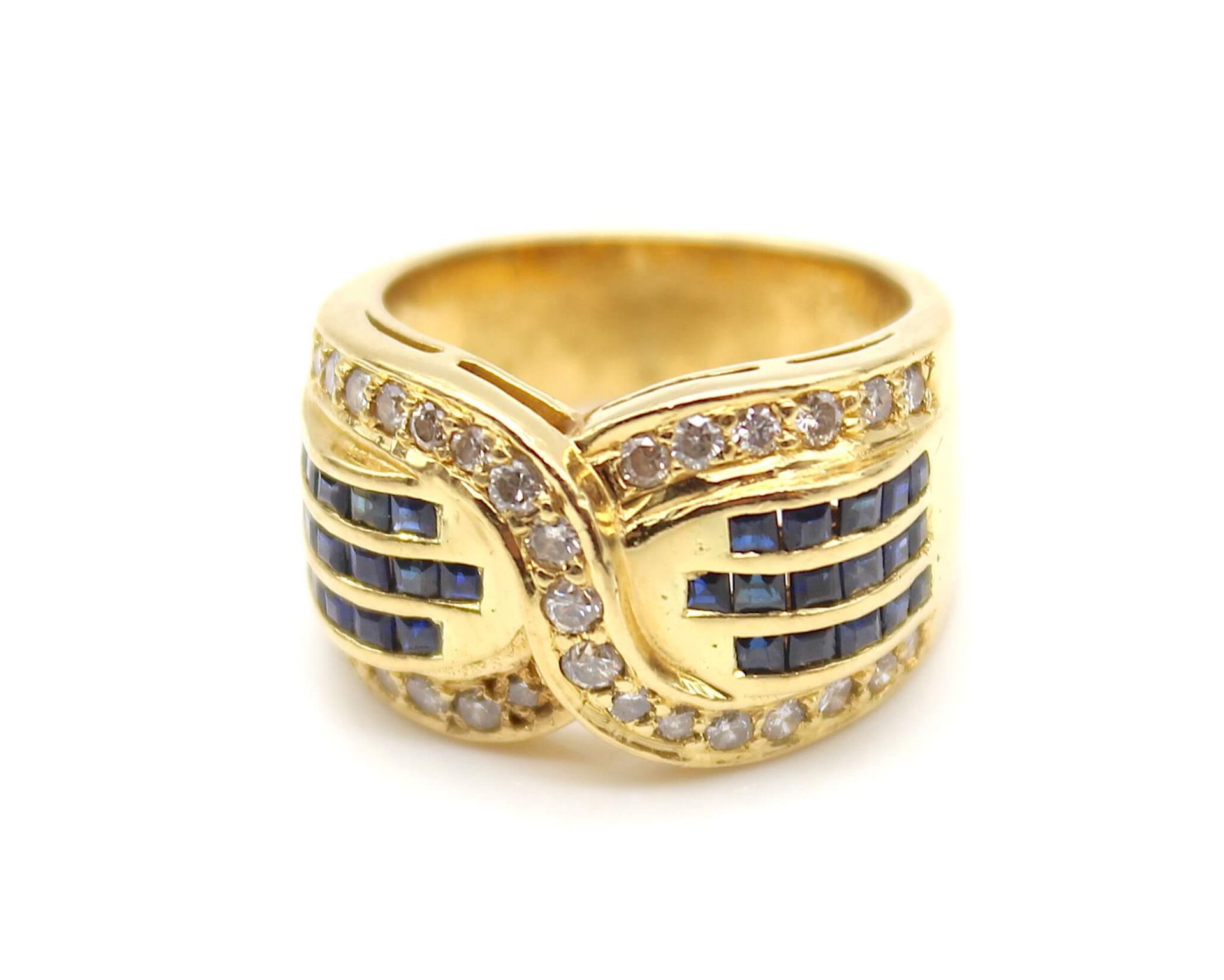 Ring in 750 gold with 32 sapphires, total approx. 0.65 ct and 29 brilliants, total approx. 0.50 ct - Bild 3 aus 3