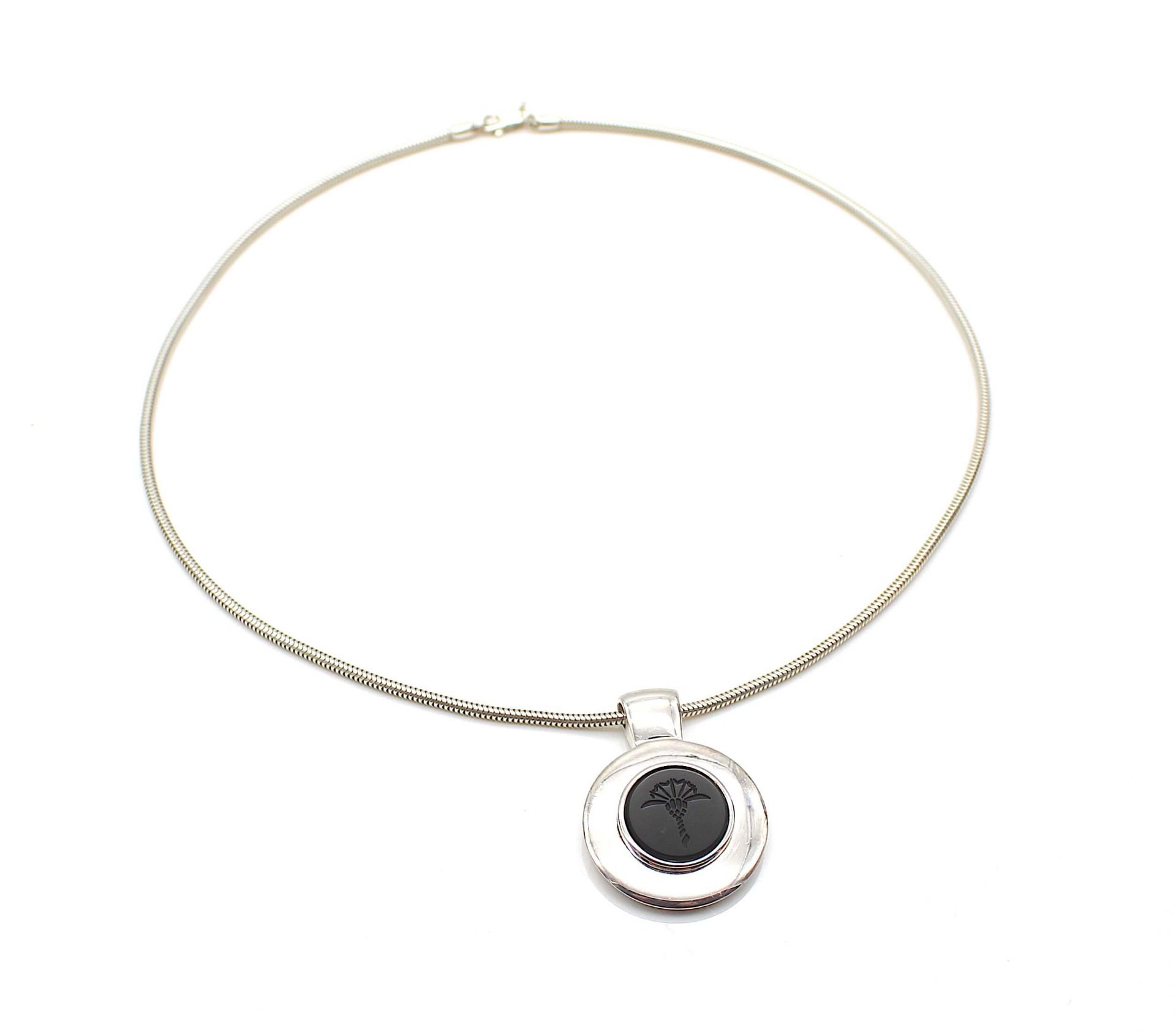 Necklace with a pendant by Joop made of 925 silver and an onyx.Weight 23 g, chain length 42 cm, - Bild 2 aus 3