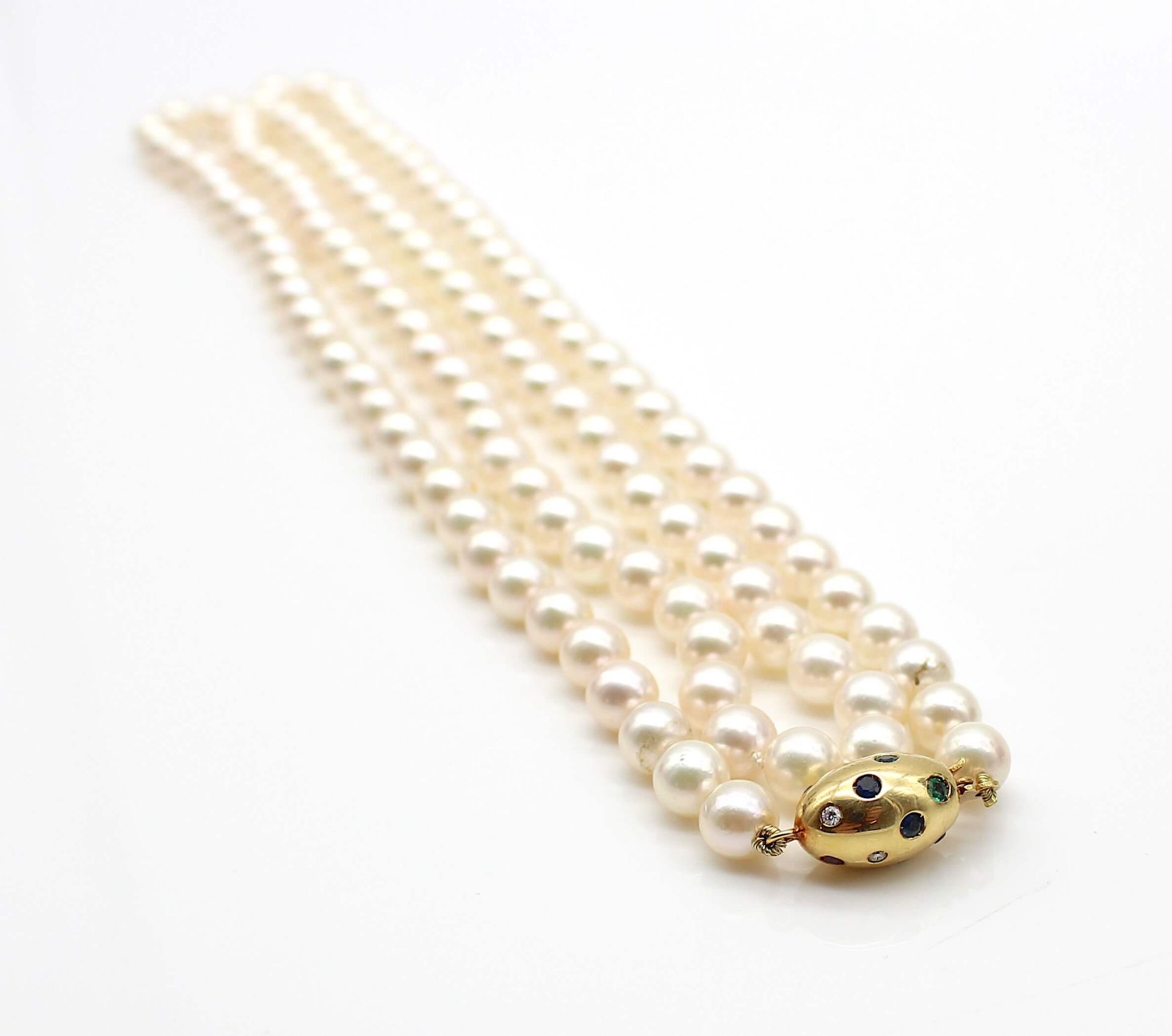 Cultured pearl necklace with a 750 gold lock with ruby, sapphire and emerald.Weight 54 g, length - Bild 4 aus 4