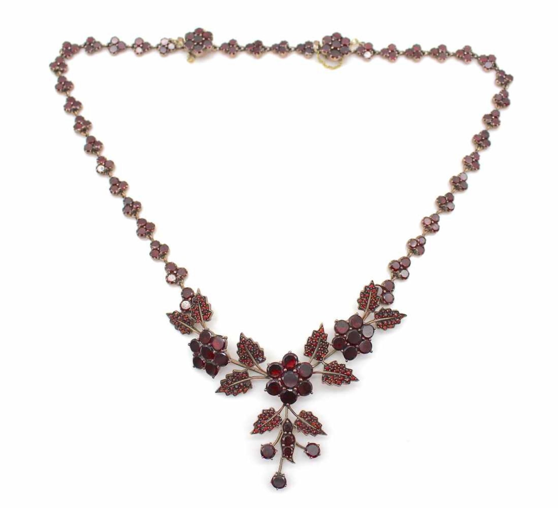 Antique garnet necklace, tombacLength approx. 43 cmAntikes Granatcollier, TombakLänge ca. 43 cm - Bild 3 aus 4