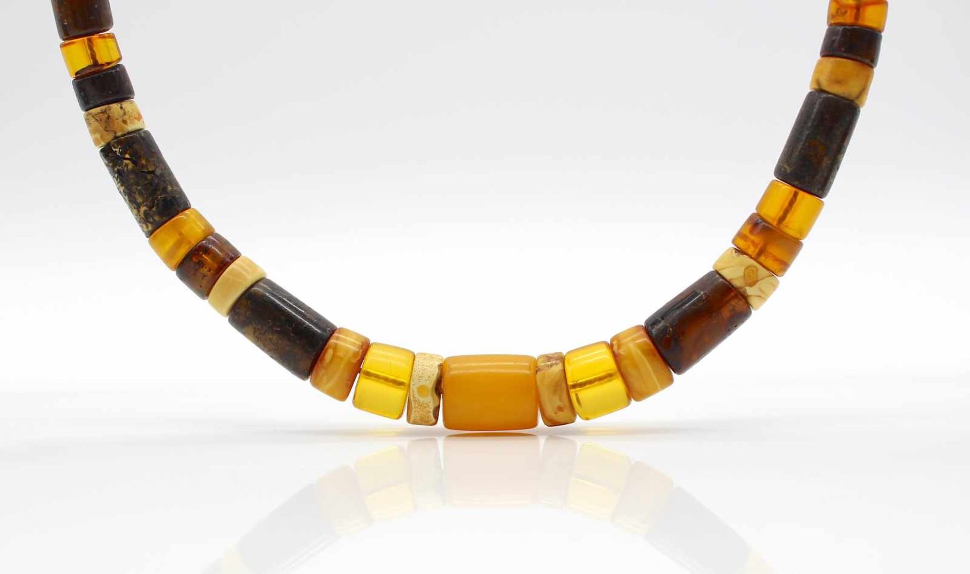 Amber necklace Closure checked for silver(one stone defective). Length ca. 45 cm Bernsteinkette - Bild 3 aus 3