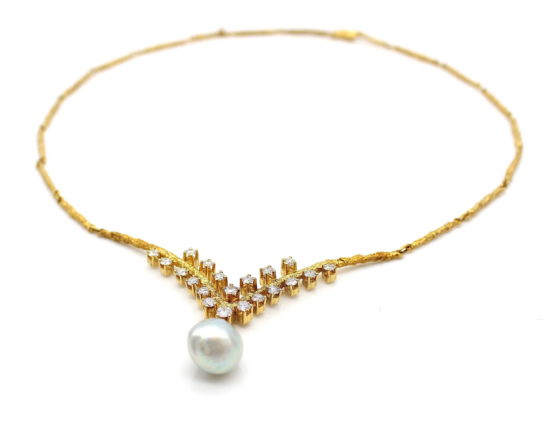 Necklace in 585 gold with 20 brilliants, total approx. 1.4 ct. with a high degree of colour and