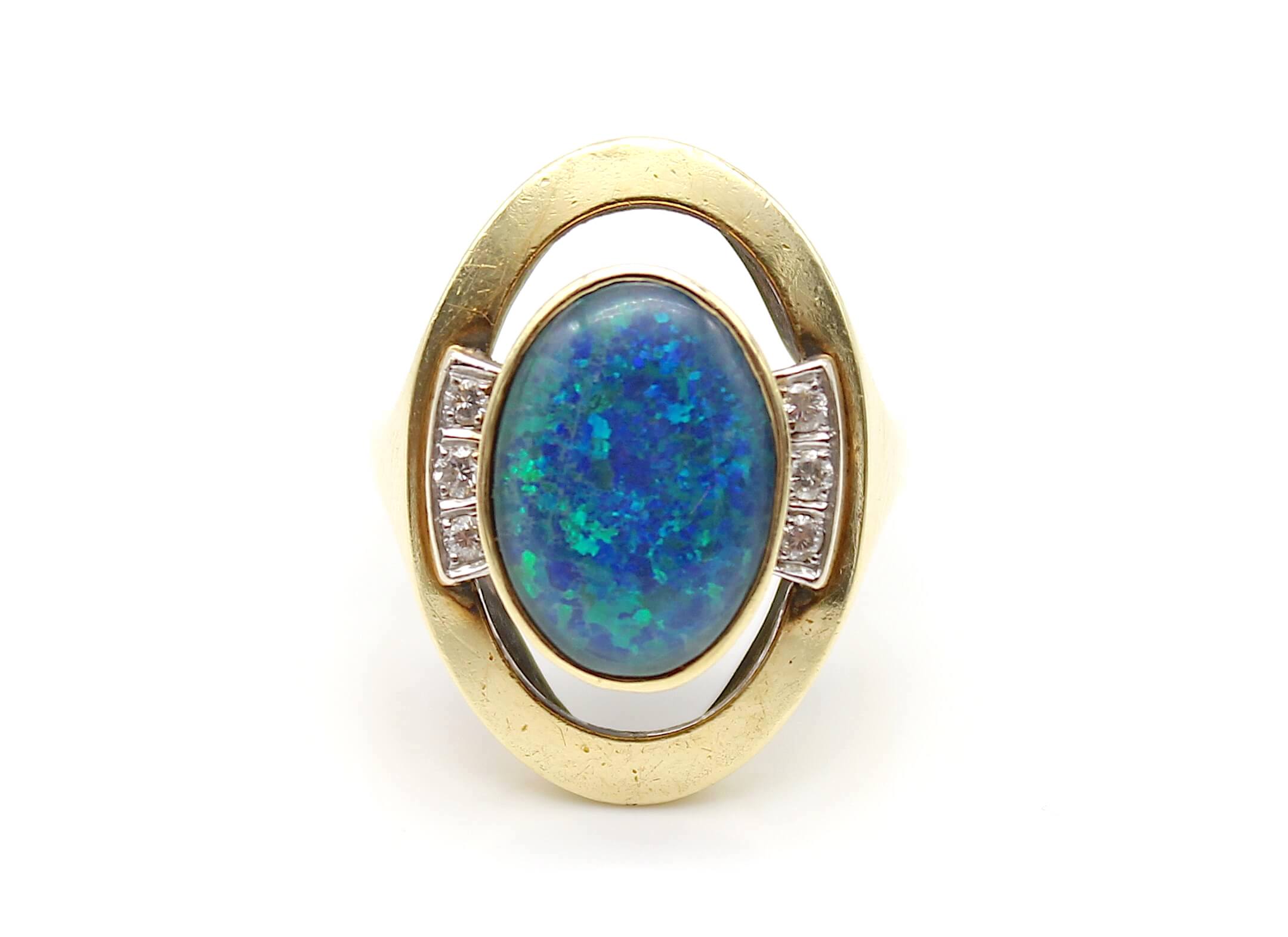 Ring aus 585er Gold mit einer Opal Triplette und 6 Diamanten, gesamt ca. 0,14 ct. Gewicht: 9 g, - Image 2 of 3