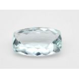 1 Aquamarin, 4,44 ct, 15,27 x 9,05 x 4,66 mm 1 Aquamarine, 4.44 ct, 15.27 x 9.05 x 4.66 mm