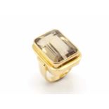 Ring aus 585er Gold mit einem Citrin, ca. 15 ct. Gewicht: 12 g, Größe: 50 Ring made of 585 gold