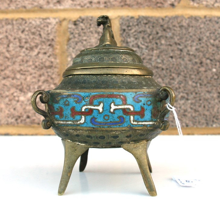 A Chinese bronze and champleve enamel censer on four splayed feet, with fo dog finial, 16cms (6. - Image 2 of 8