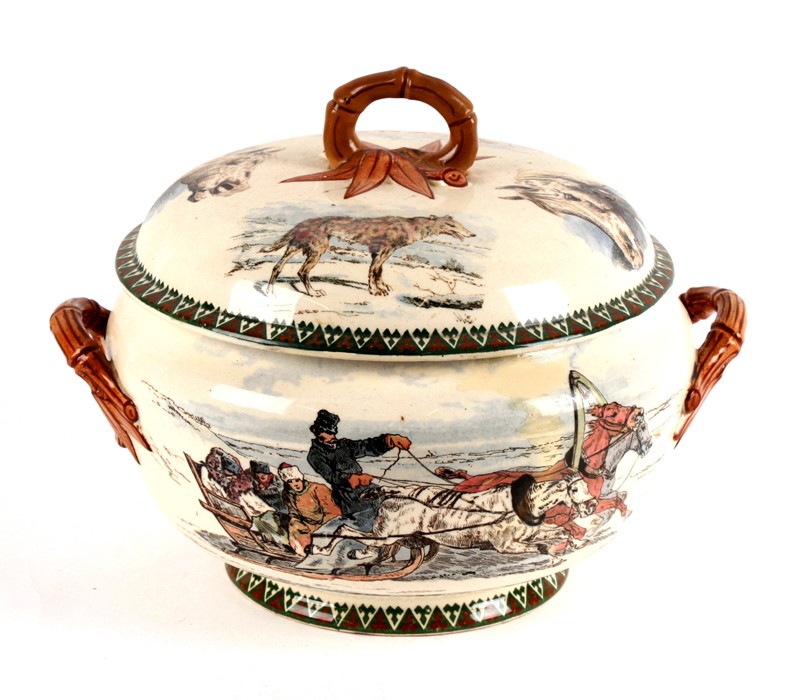 A Sarreguemines Fedora bowl and cover decorated with a Russian Troika scene, the lid decorated