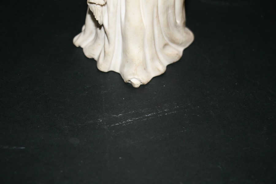 A mid 19th century Parian figure of a young Queen Victoria, 18cm 7 ins) highCondition Report Loss of - Image 5 of 5