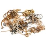 A quantity of costume jewellery.