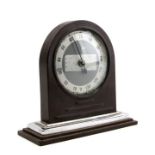 A Thermodial Art Deco Bakelite desktop thermometer, 12.5cm (4.75ins) high.