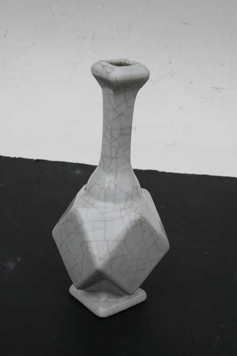 A Chinese crackle glaze vase on a pierced hardwood stand, 23cms (9ins) high.Condition Report Stand - Image 5 of 5