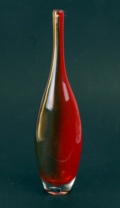 A 20th century Art glass vase, 40cms (15.75ins) high.