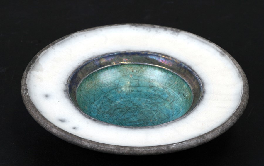 An Andrew Hague Studio Pottery shallow bowl, 15cms (6.9ins).