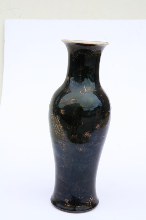 A Chinese baluster vase with gilt decoration on a black ground with six character Kangxi mark to the - Image 5 of 7