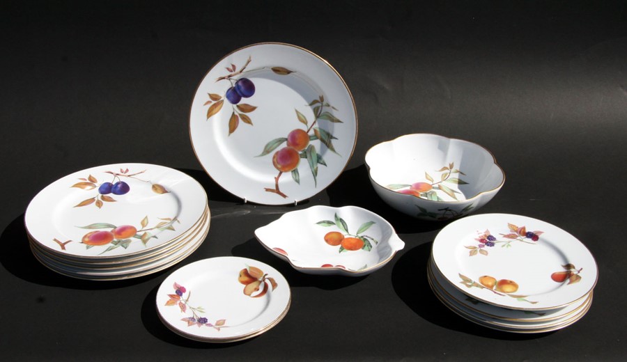 A quantity of Portmeirion dinner ware together with a quantity of Royal Worcester 'Evesham' - Image 2 of 3