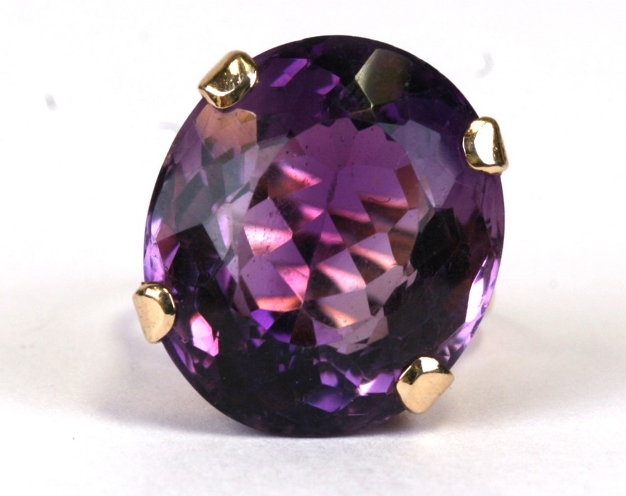 A 9ct gold cocktail ring set with a large amethyst, approx UK size 'N'. 9.5g - Image 2 of 2